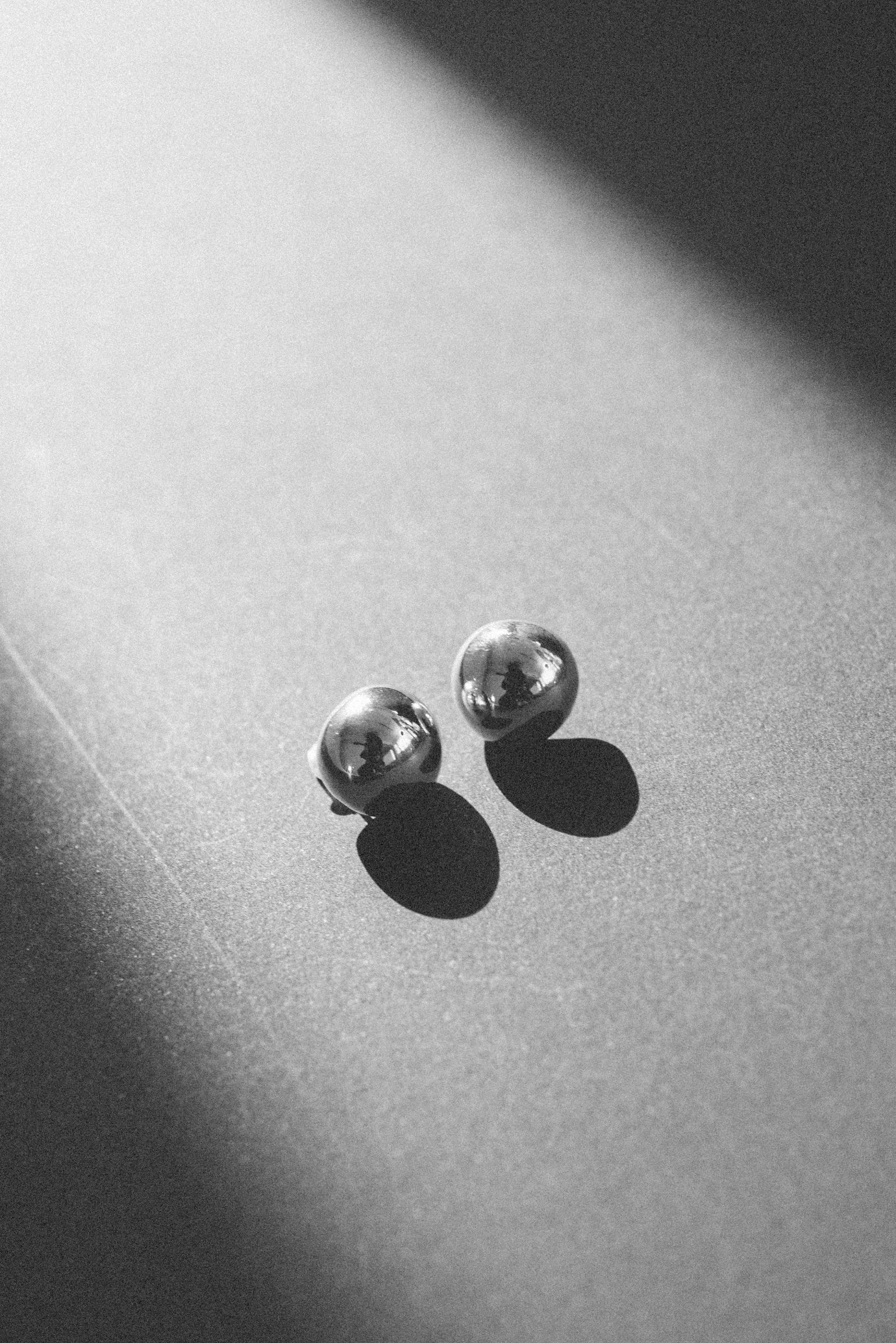 19271_Ball Stud Earrings