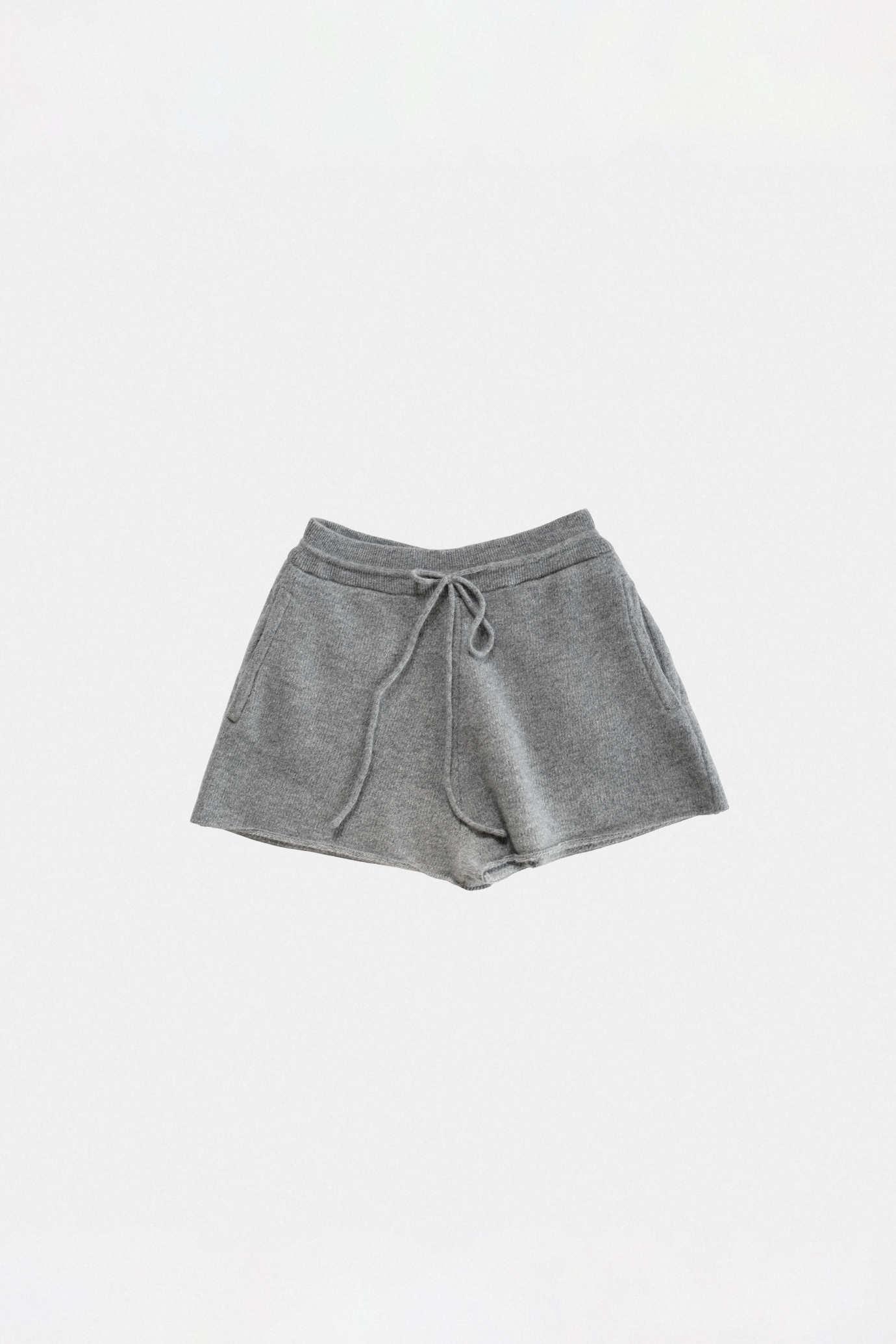 19256_Wool and cashmere shorts